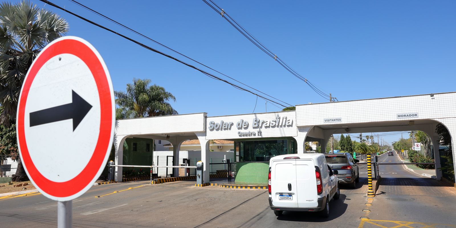 Cenário Hipotético: Moraes Teria Proibido Drones Próximo à Residência Onde Bolsonaro Estaria Cumprindo Prisão Domiciliar