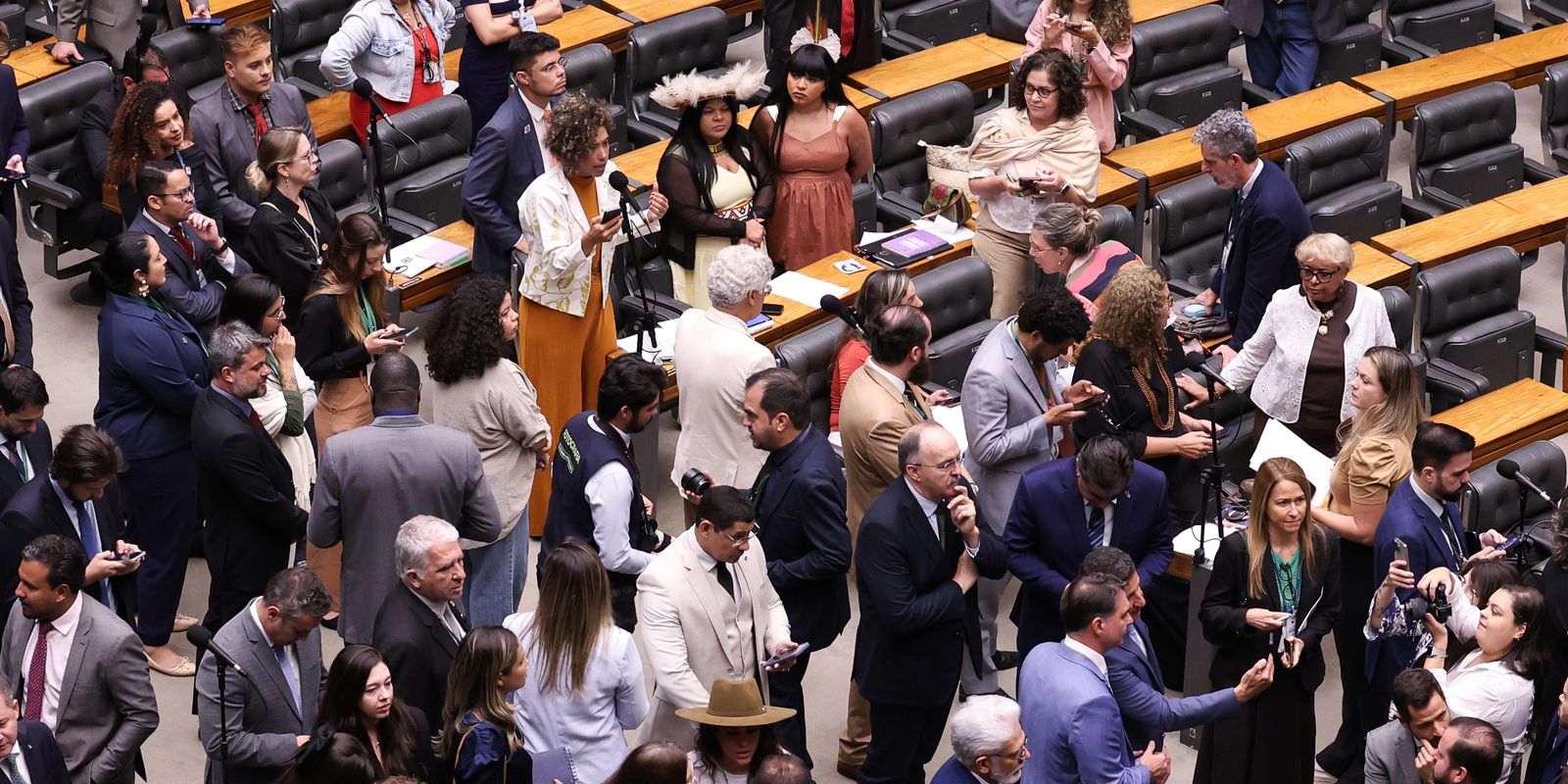 Câmara Derruba Veto Presidencial ao PL da Dosimetria; Análise do Senado Decidirá Futuro da Proposta