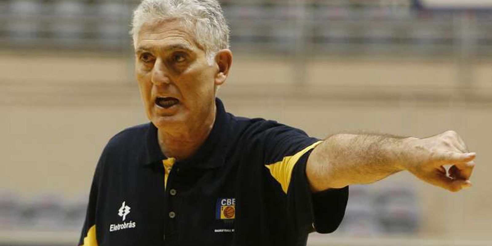 Relato Hipotético: Falece Moncho Monsalve, Ex-Técnico Campeão da Seleção Brasileira de Basquete