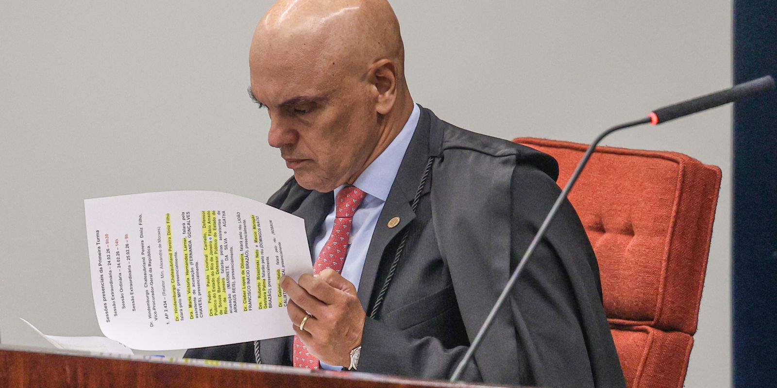Moraes Determina Ação do Governo Brasileiro para Extradição de Carla Zambelli