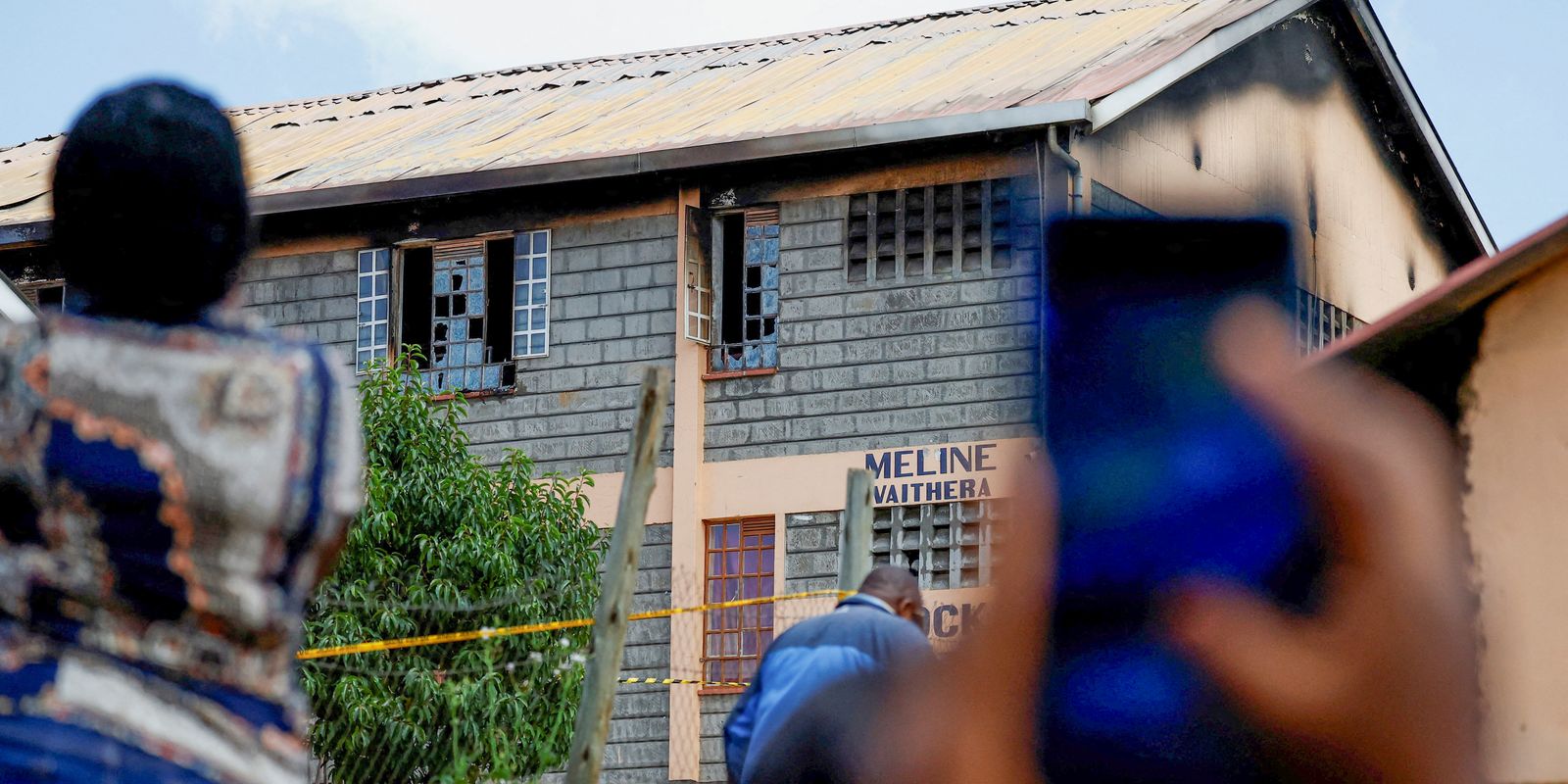 Prisão de Oito Estudantes no Quênia por Incêndio Fatal em Internato