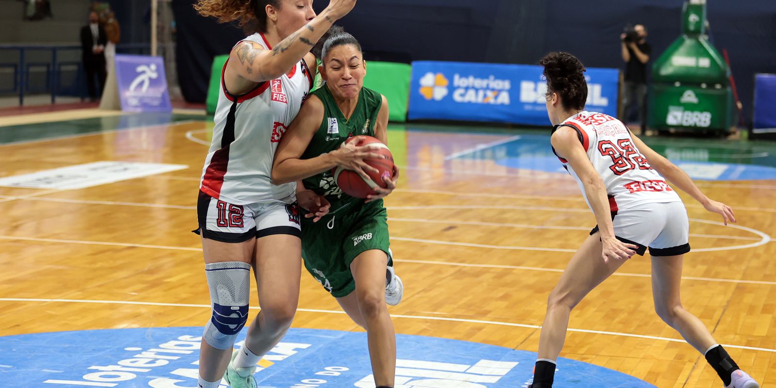 Cenário Hipotético: Sesi Araraquara Vence Cerrado BRB e Se Aproxima da Liderança na LBF 2026