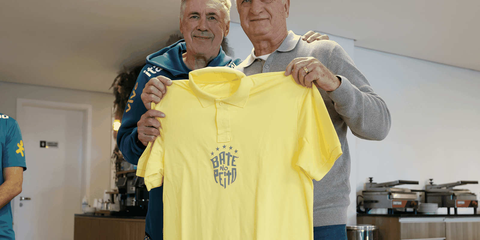 Pentacampeão Mundial, Felipão é Homenageado na Granja Comary e Incentiva Seleção