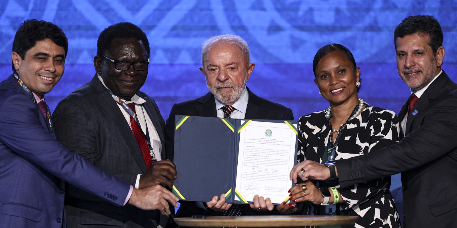 Lula Reitera Educação como Ferramenta para Consciência e Soberania em Fórum Brasil-África