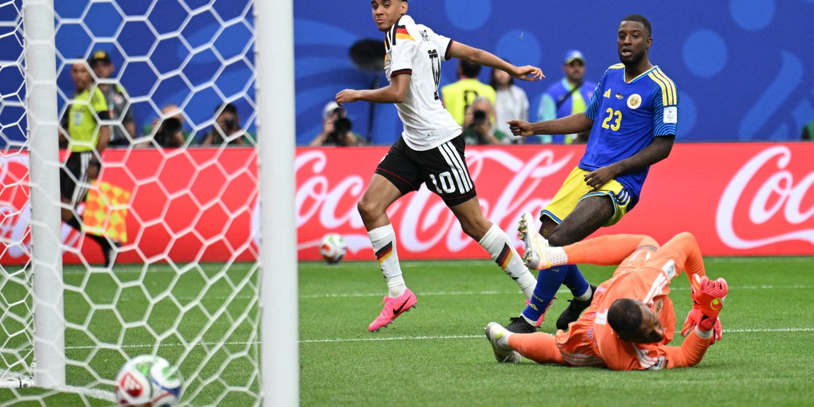 Cenário Hipotético: Alemanha Repete Placar de 7×1 Contra Curaçao em Estreia Fictícia de Copa do Mundo