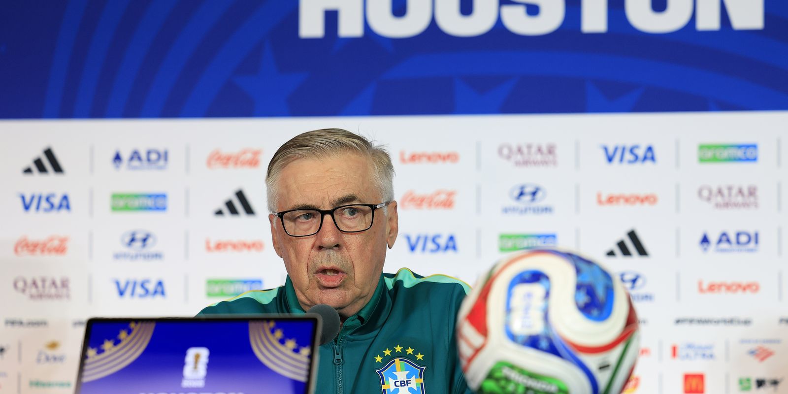Cenário Fictício: Ancelotti Mantém Segredo sobre Escalação do Brasil em Duelo Contra o Japão