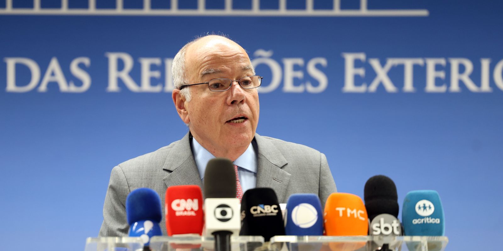 Chanceler Mauro Vieira Acusa EUA de Exigir ‘Capitulação’ em Negociações Comerciais