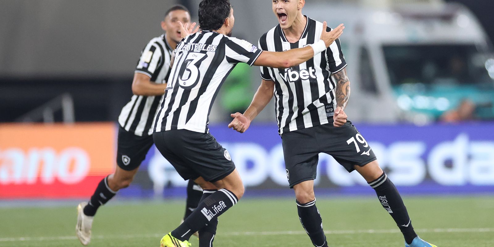 Cenário Fictício: Botafogo Vence Santos com Gol no Último Lance em Retorno Simulador do Brasileirão