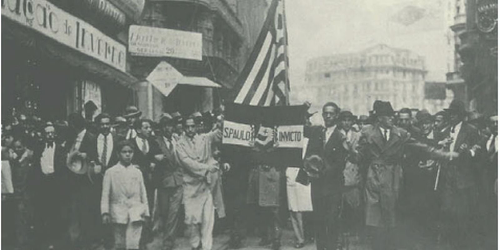 Revolução Constitucionalista de 1932: Da Oposição a Vargas ao Feriado Cívico Paulista