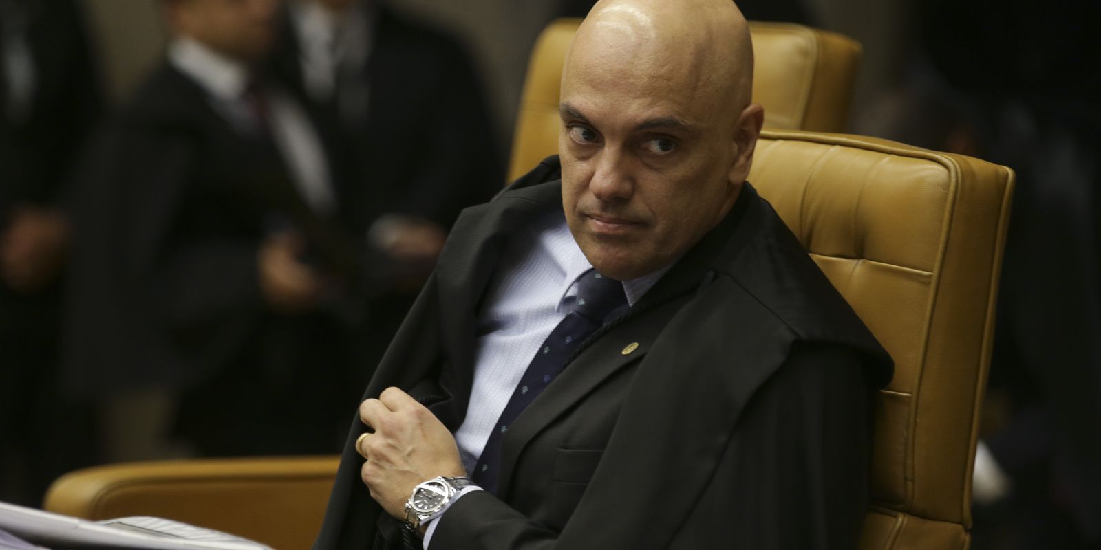 STF Concede 48 Horas para Tribunais Explicarem Pagamentos de Magistrados Acima do Teto