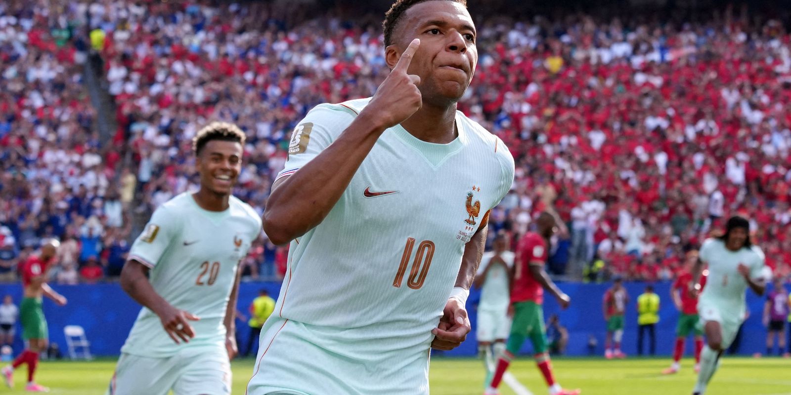 Cenário Hipotético: França Avança às Semifinais em Simulação de Jogo Contra Marrocos