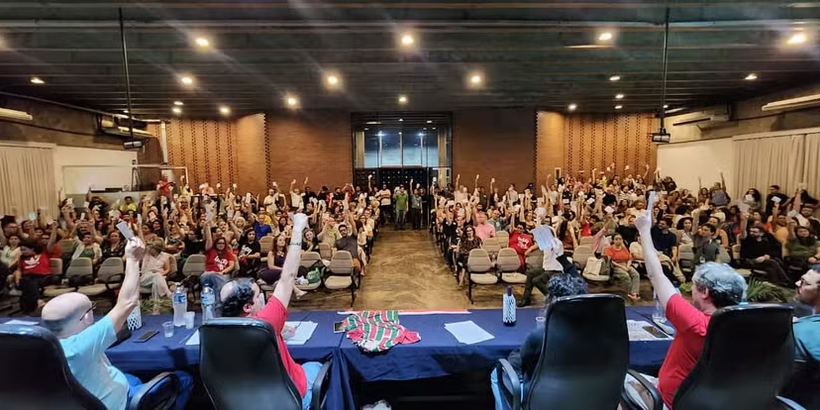 Professores da Uerj Encerram Greve Após Três Meses