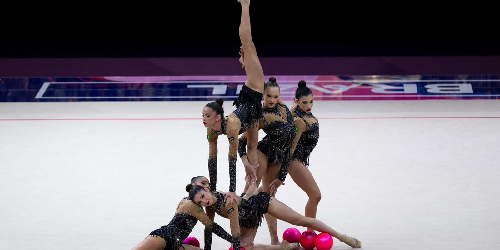 Cenário Hipotético: Brasil Conquista Bronze em Campeonato Mundial de Ginástica Rítmica e Garante Vaga em Los Angeles 2028